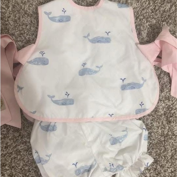 Beaufort Bonnet Whale Side Tie